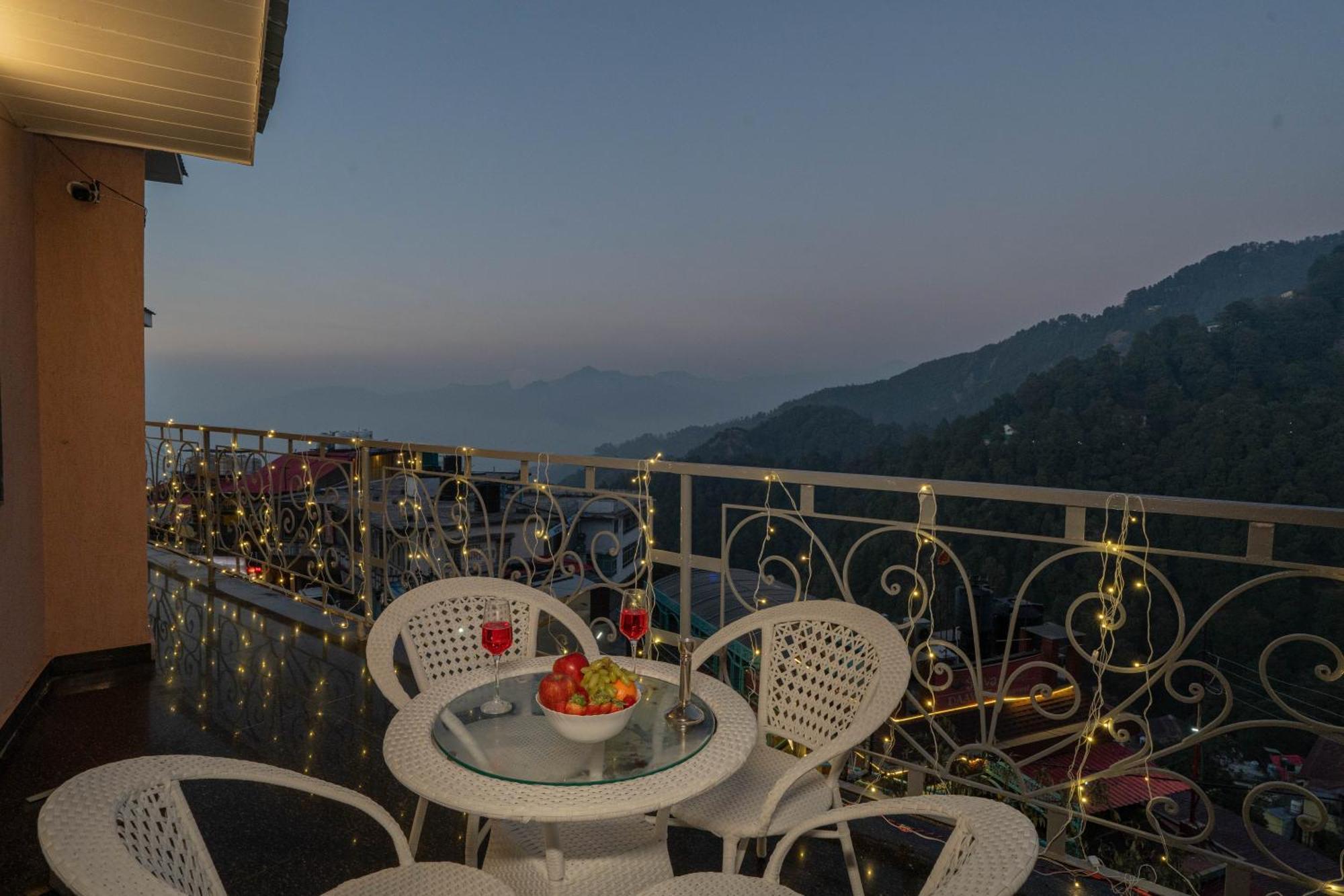 Perfectstayz Premium At Mall Road Mussoorie Ngoại thất bức ảnh