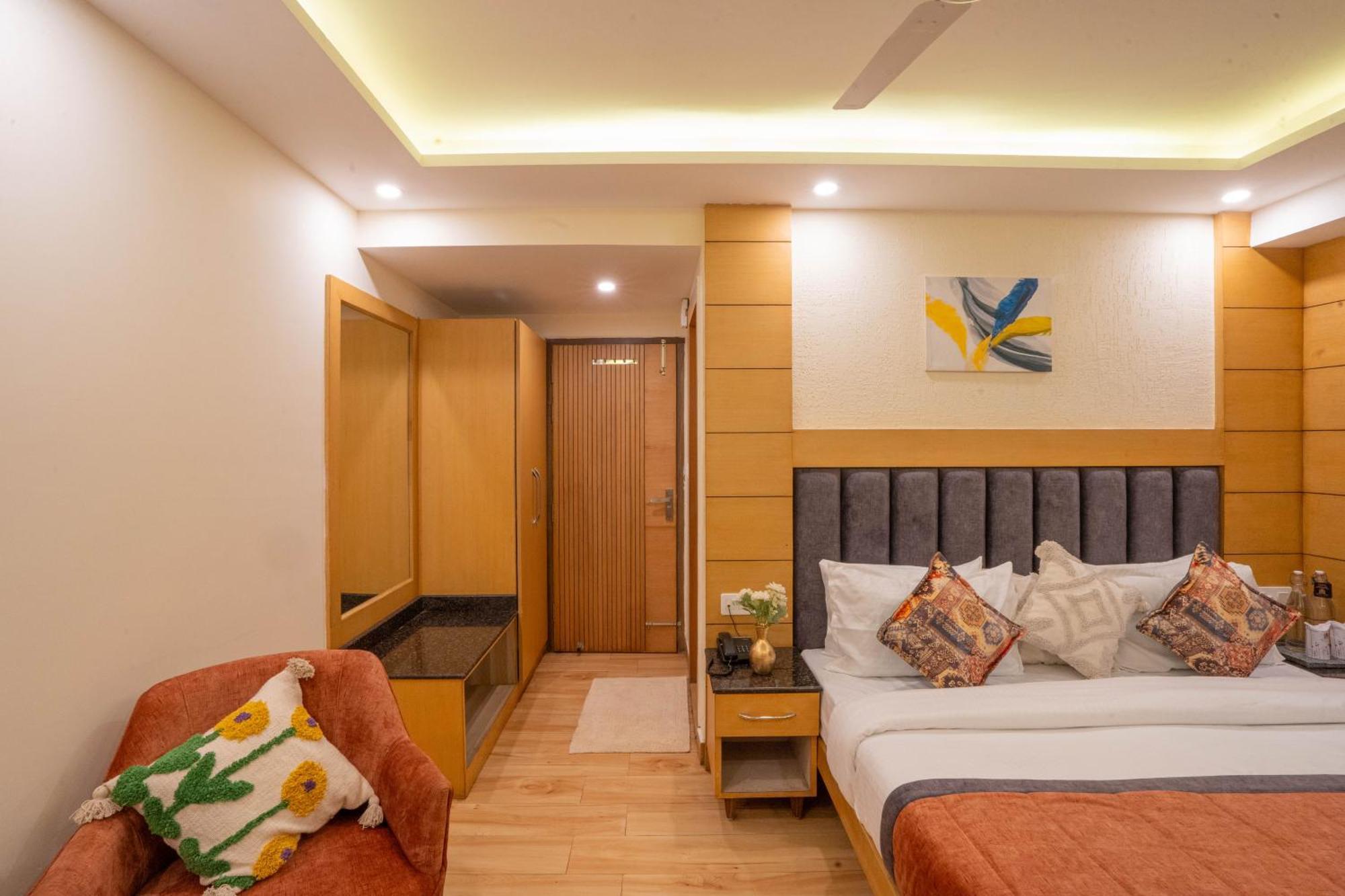 Perfectstayz Premium At Mall Road Mussoorie Ngoại thất bức ảnh