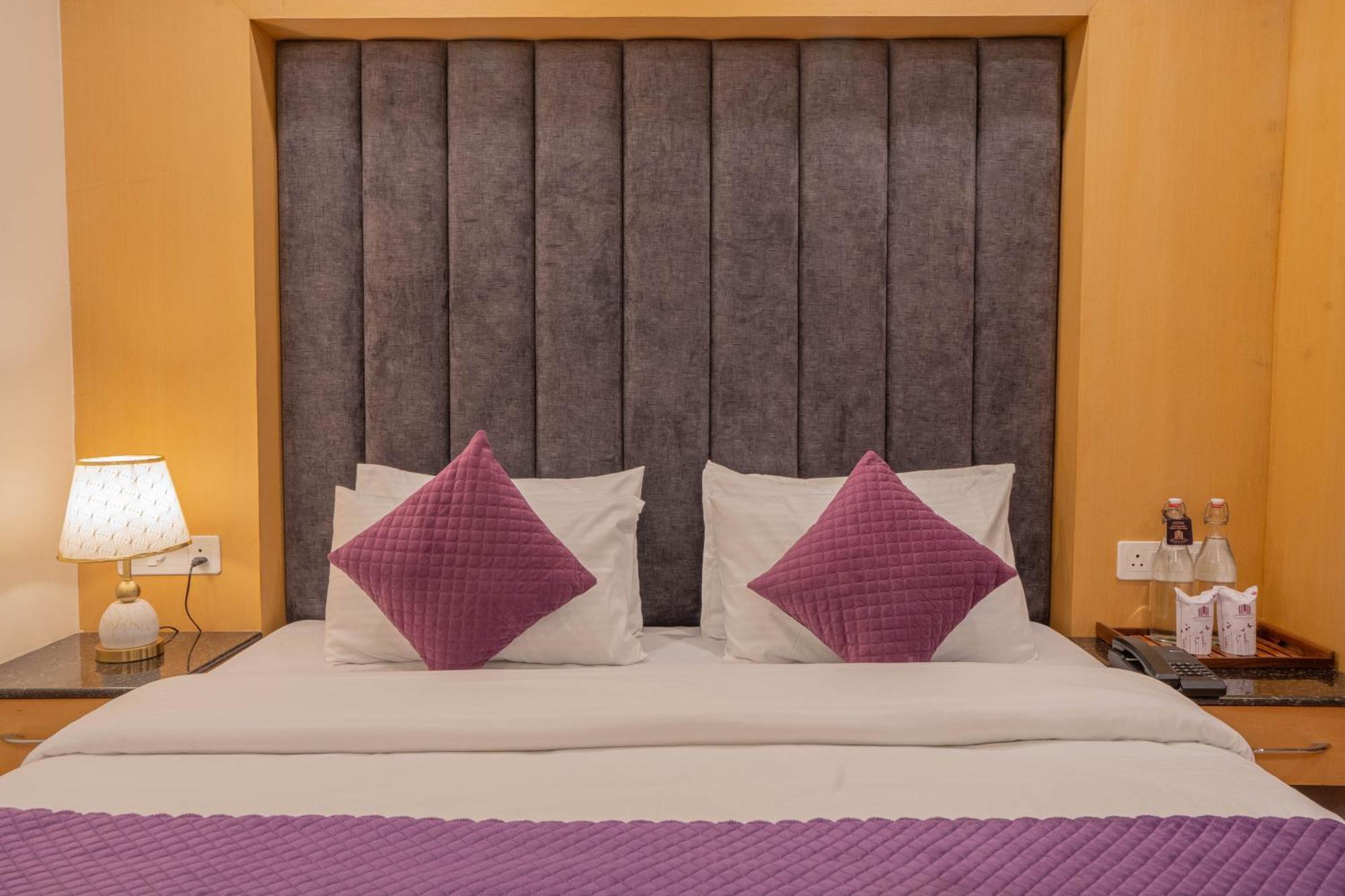 Perfectstayz Premium At Mall Road Mussoorie Ngoại thất bức ảnh