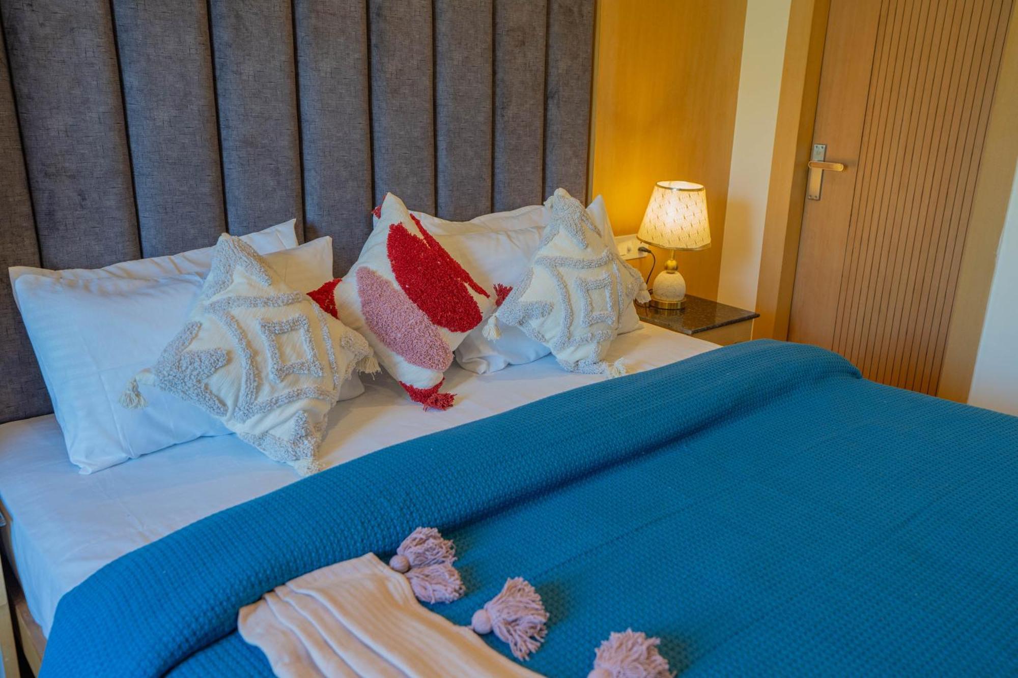 Perfectstayz Premium At Mall Road Mussoorie Ngoại thất bức ảnh