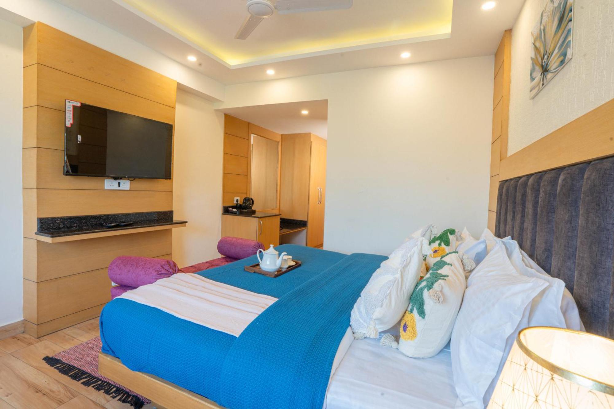 Perfectstayz Premium At Mall Road Mussoorie Ngoại thất bức ảnh